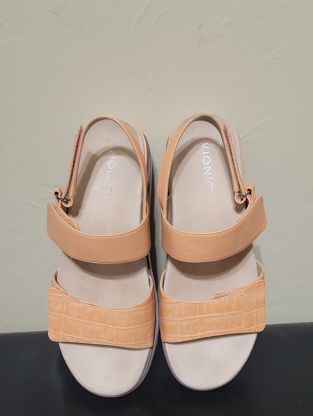 Vionic Phoenix Brielle Platform Wedge Sandal Size 9 Orange Crocodile Backstrap